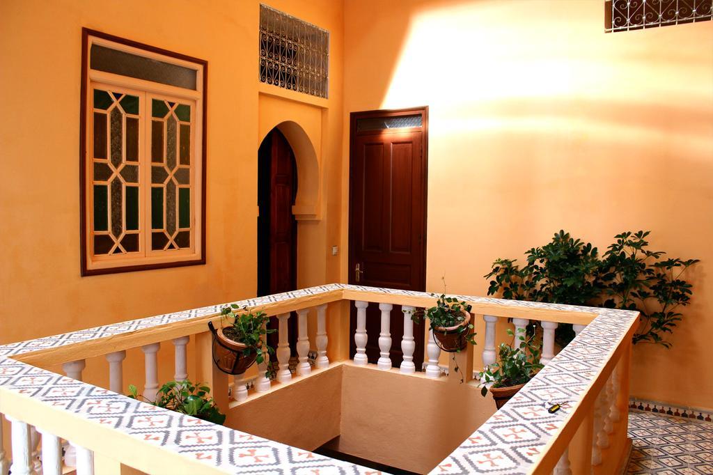 Riad Ларач Екстер'єр фото